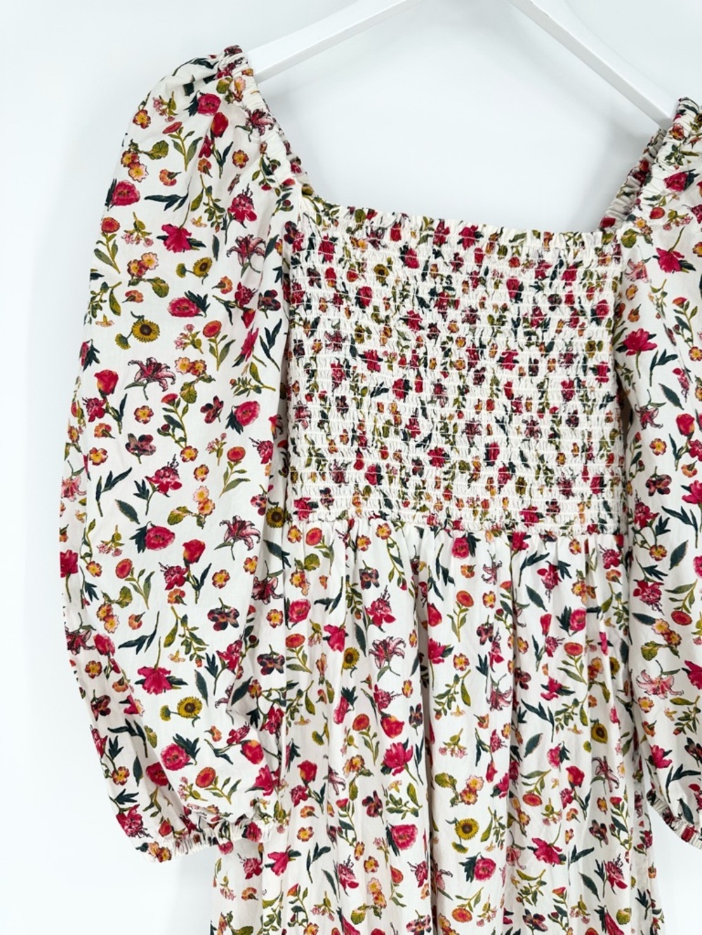 J. Crew Smocked puff-sleeve dress in vintage floral - Picture 3 of 12